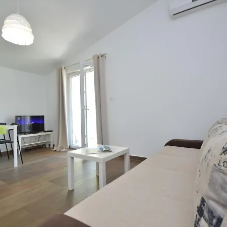 Ivka-3 By Interhome Apartmán