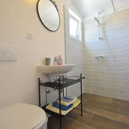 Apartmán Ivka-3 By Interhome *